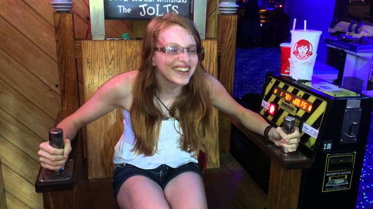 Jessie on "The Shocker" at Flipper McCoy's on the boardwalk.