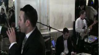 Ivdu Perfomed By Shir Chodosh-Joe Deninzone Does Sick Violin Solo Behind His Head