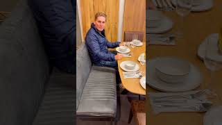 Wunderschöner Tisch... klein aber fein... und günstig #esstisch #esszimmer #inneneinrichtung
