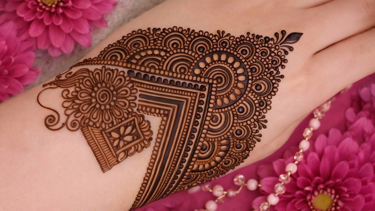 Beautiful Back Hand Pakistani Mehndi Design || Bareek Mehandi Design🌿✨