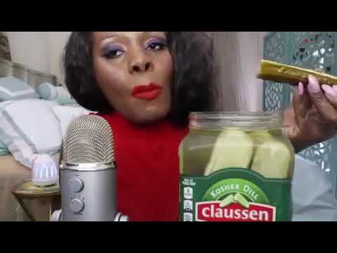 1 წუთიანი ვიდეო, რომელშიც უბრალოდ, ქალი კიტრის მწნილს ჭამს, 4 მილიონზე მეტმა ადა