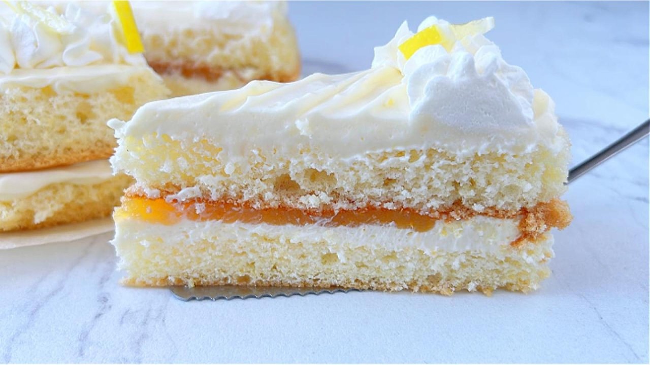 The Simplest Lemon Cake with Cream — No Skills, No Stress