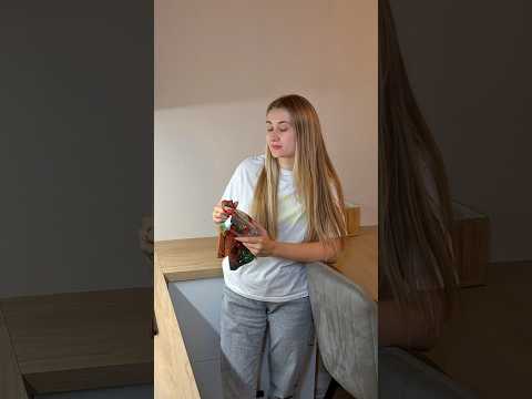 Чуть не попал… #жиза #comedy #семья #смешноевидео #юмор #funny #ржака #муж