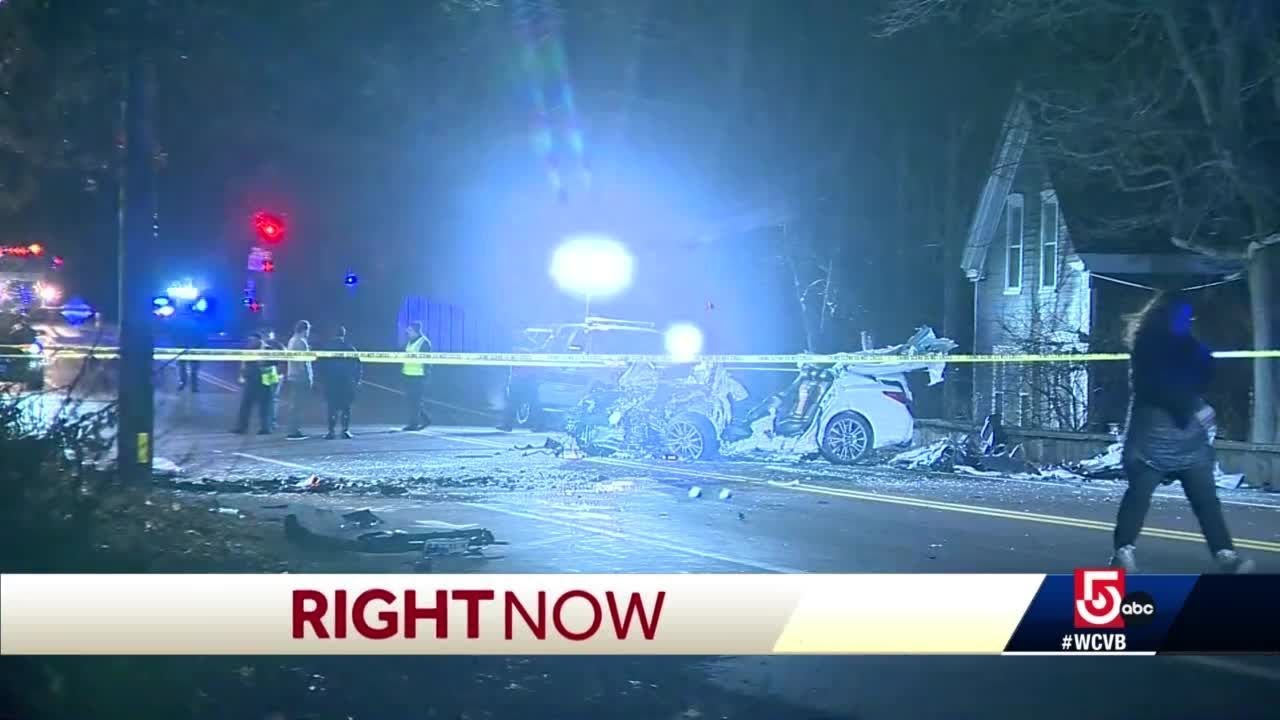 2 injured in Milton crash - YouTube