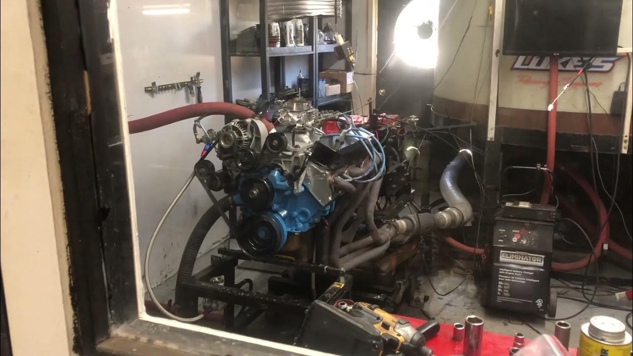 Mopar 408 stroker trick flow heads - YouTube