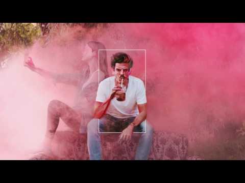 Karimata ft. Ruth Sahanaya - Masa Kecil (1988) | Live TVRI