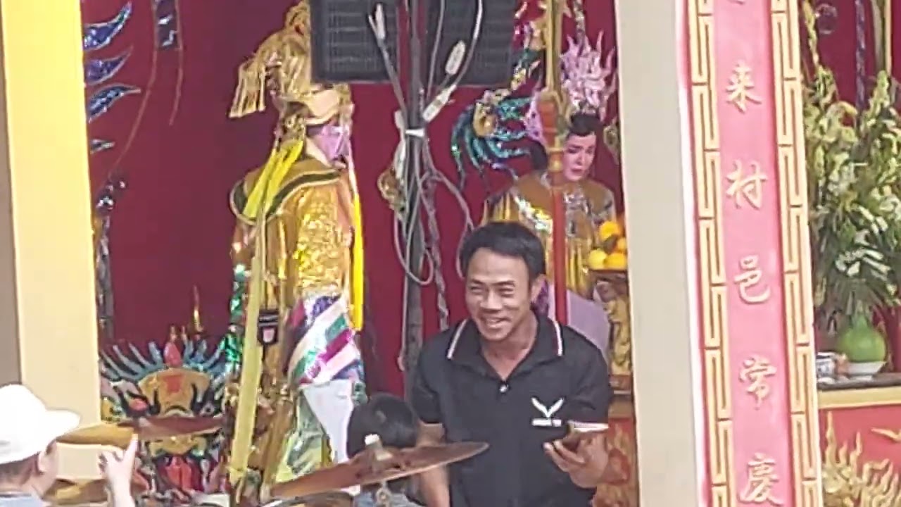 Tuông hồ quảng  chung vô viêm. Đình binh an