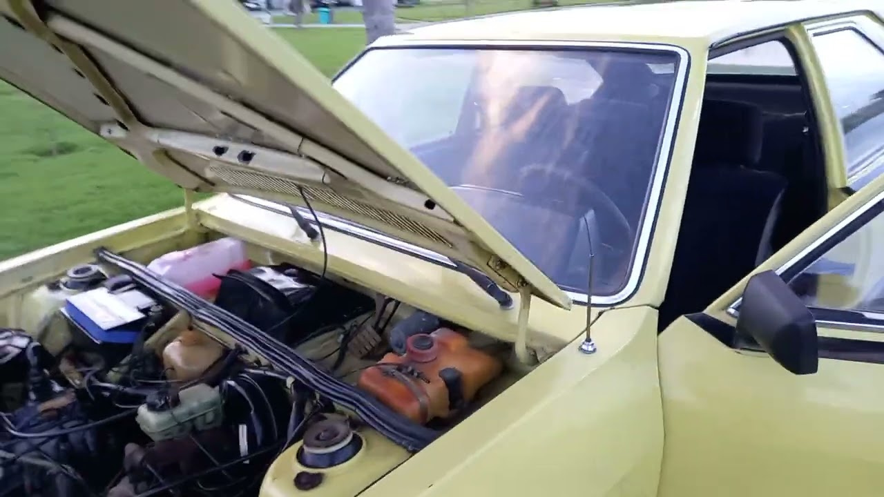 Passat GL Village amarelo java 1986 único dono