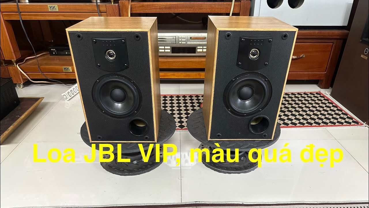 JBL J520M Speakers, beautiful compact bookshelf series, smooth and