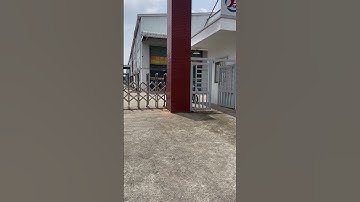 Lắp đặt cổng xếp inox dài 10m có ray cho khách.