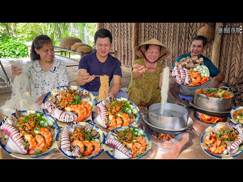 Hủ Tiếu Khô Hải Sản, Thập Cẩm | Quán Ăn Sáng Gia Đình Quê Mùa Mưa Nhộn Nhịp || Steamed rice noodles