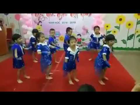 Nhìn các bé múa aerobic mừng ngày nhà giáo Việt Nam thật dễ thương _ so lovely!!