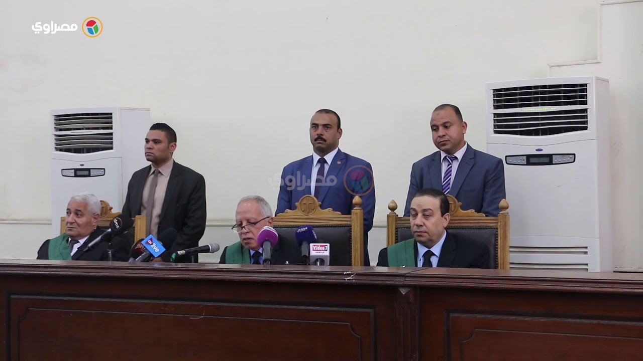 لحظة النطق بالحكم علي المتهمين في قضية 
