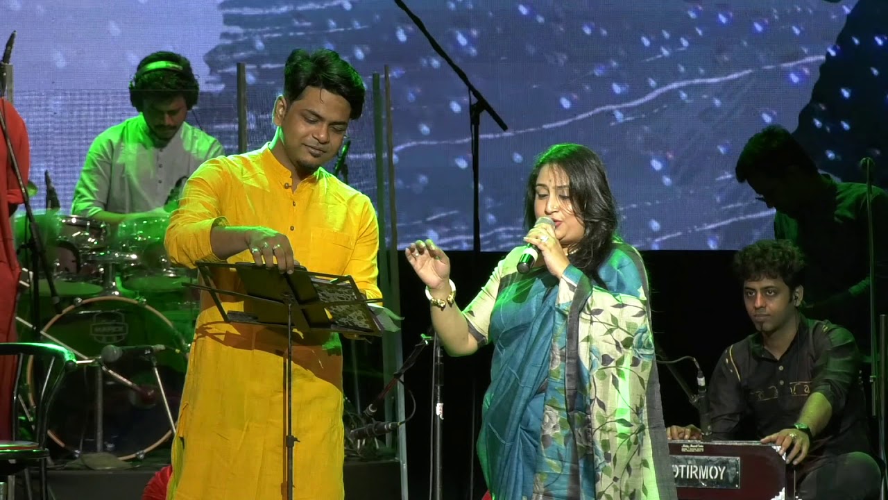 Piu Mukherjee  Durnibar Saha duet song