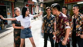 街头教训混混救下老奶奶，女孩却不知她随手帮的，竟是首富的奶奶，从此逆袭人生！💘 #chinese television dramas #逆袭 #爽剧 #豪门 #shortdramas screenshot 3