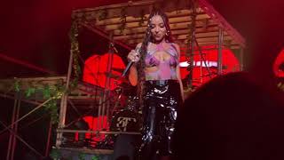 Tinashe Performs: So Much Better