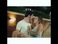 نظرات العيون تكفي