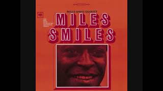 Ron Carter - Freedom Jazz Dance - from Miles Smiles by Miles Davis #roncarterbassist #milessmiles
