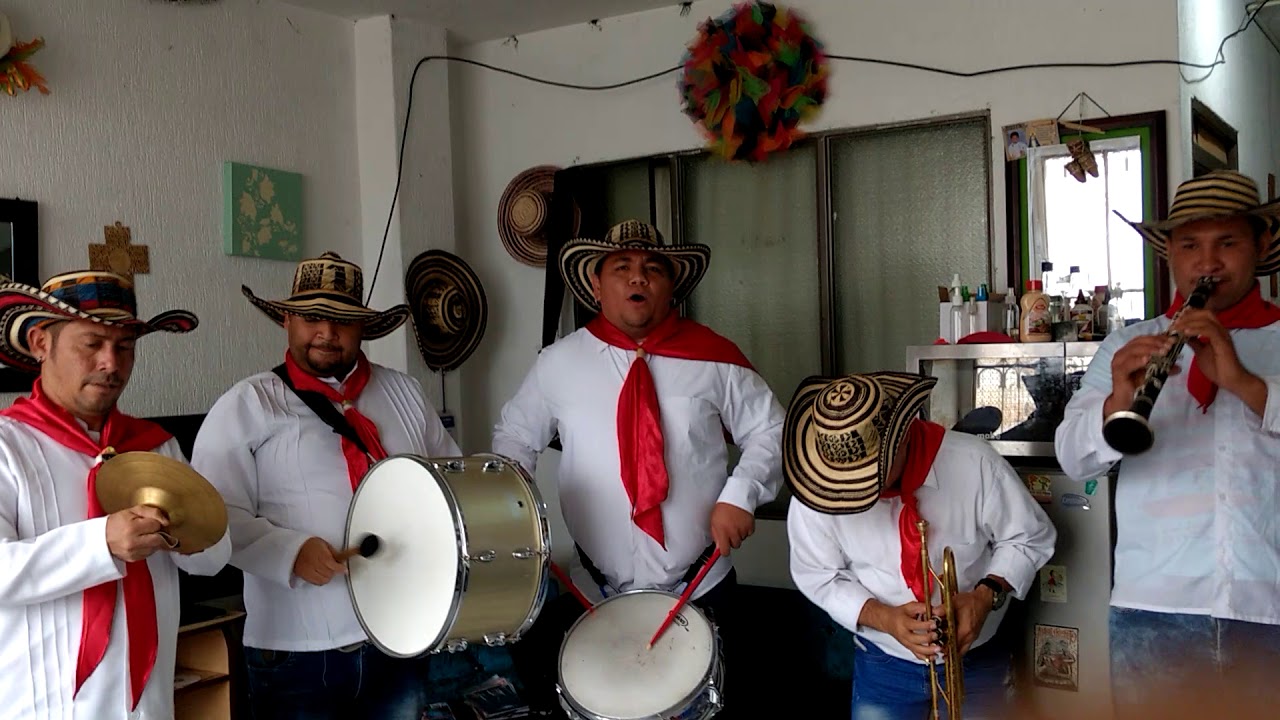 Carnaval , hora loca , banda papayera y chirimía con kumbadjé - Playa Blanca. Cel: 3166368535