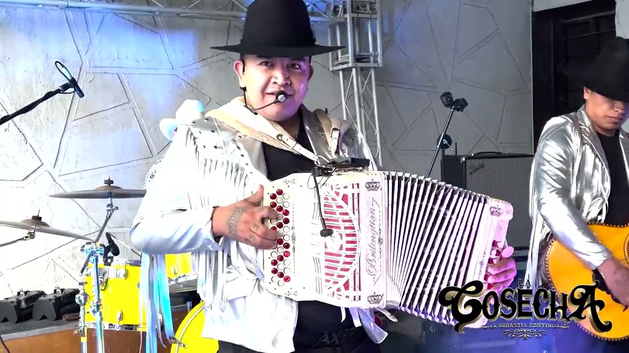 Cuando lloran los hombres-La cosecha(En vivo)