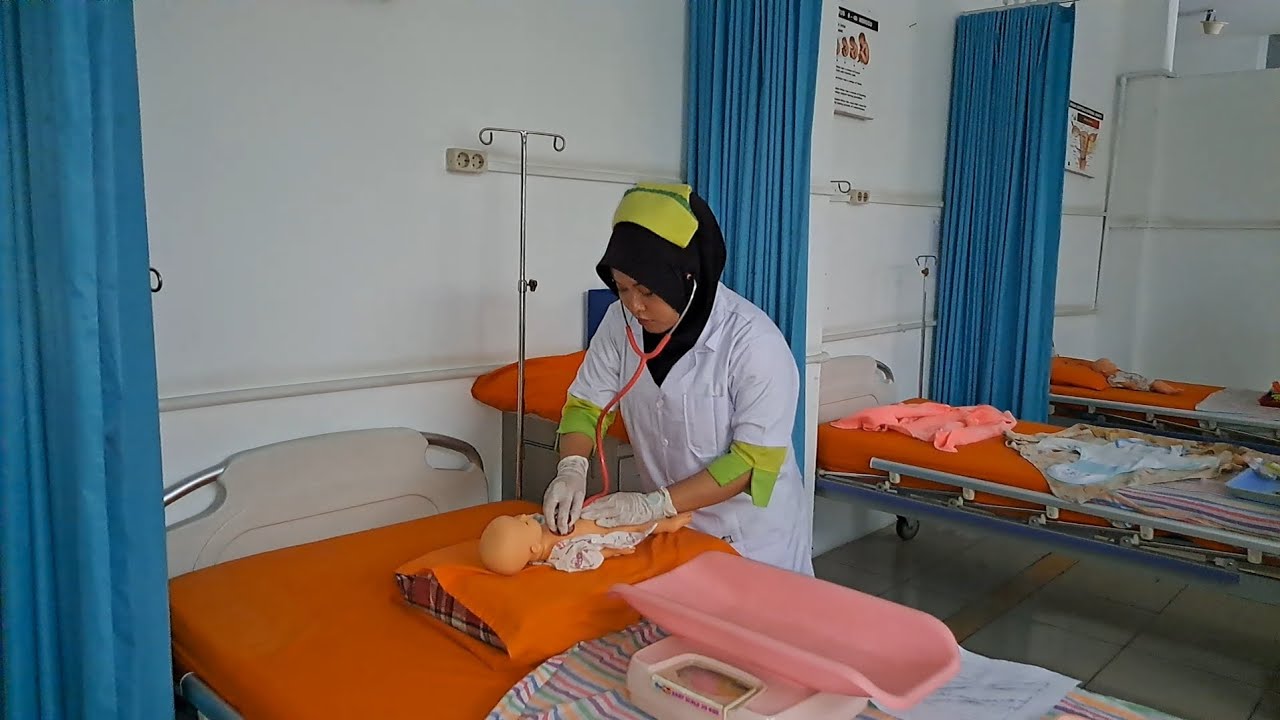 UPRAK PEMERIKSAAN FISIK (HEAD TO TOE) PADA BAYI DAN SIMULASI PEMERIKSAAN PERKEMBANGAN DENVER II