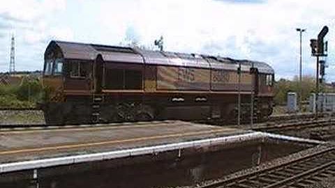 Freightliners & EWS Class 66 Passing Didcot Parkway 1/5/08