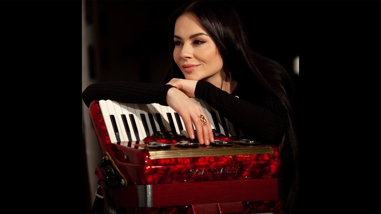 ПОЮ И ИГРАЮ НА 🪗 вживую. Заказ песен в описании к стриму 