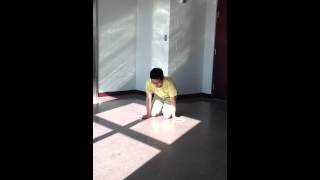Bboy: Gorilla to stab tutorial