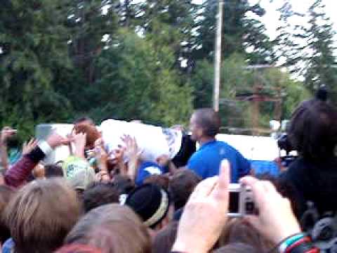 Frank Carter of Gallows Being Awesome