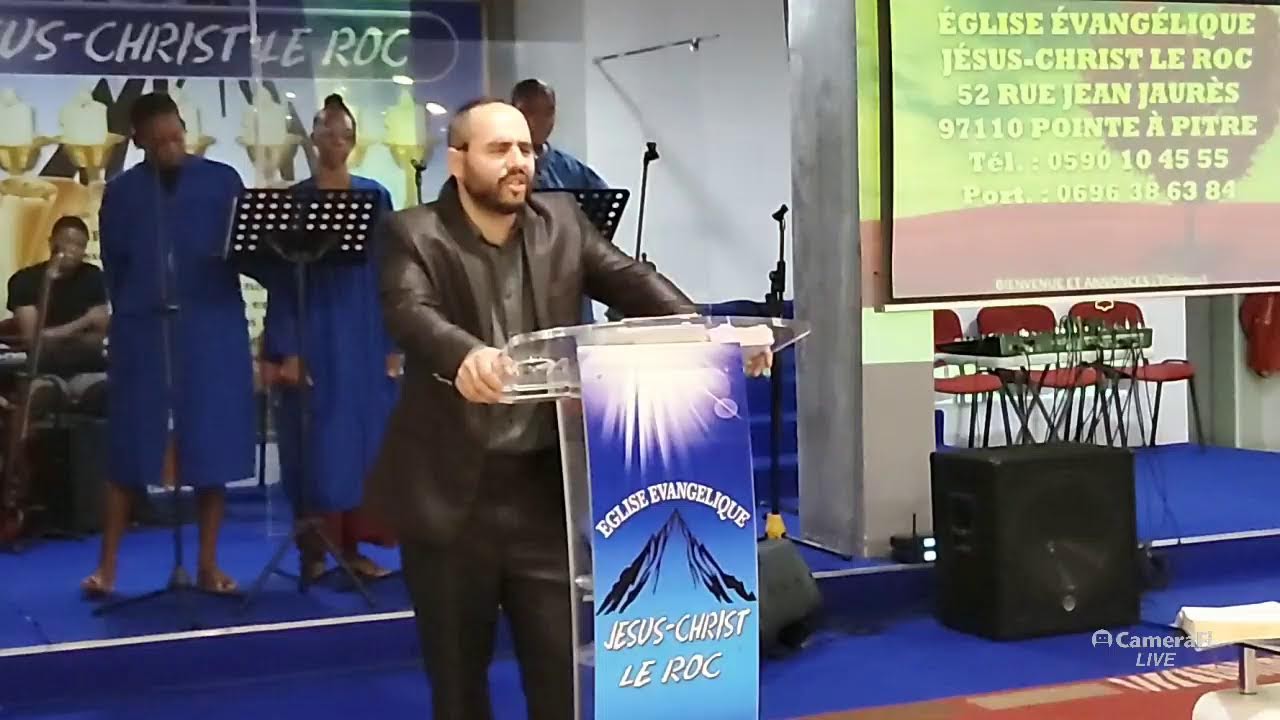 UNE PORTE OUVERTE SUR L’ESPÉRANCE N°3