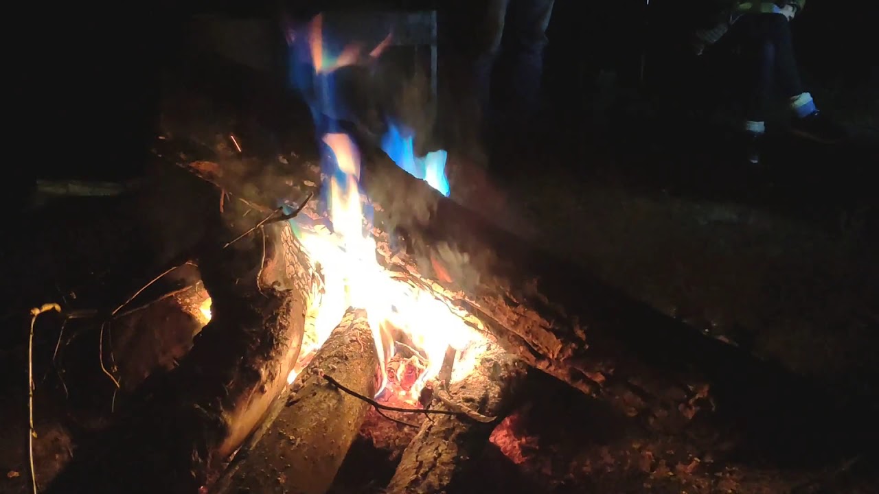 Костёр знает сам - каким пламенем гореть! - YouTube