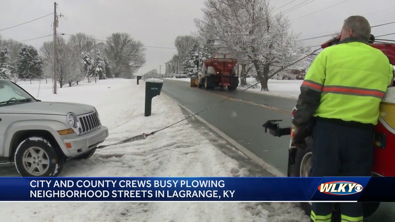 Kentucky residents digging out after spring snowfall - YouTube