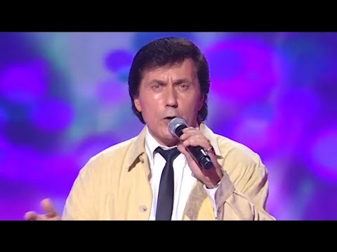 Frank Michael Rend Hommage à Sa Mama