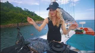 Lia Lisse - Live @ Da Nang, Vietnam / Melodic Techno & Progressive House
