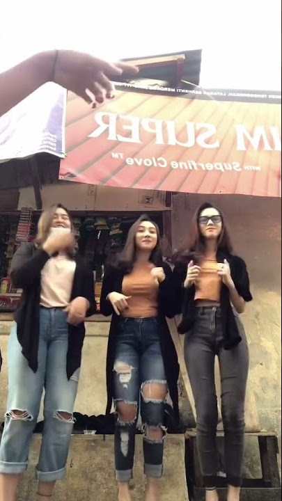 Trend Baju Ijo Berganti Baju Orange #shorts #pemersatubangsa #viral