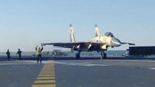 Video Reviews First Successful Landing of China's J-15 fighter on Aircraft Carrier