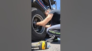 Semi truck drive axle leaking oil gasket replacement #freightliner #drive #axle #gasket