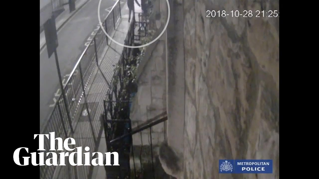 Police release CCTV footage of Westminster slash attack