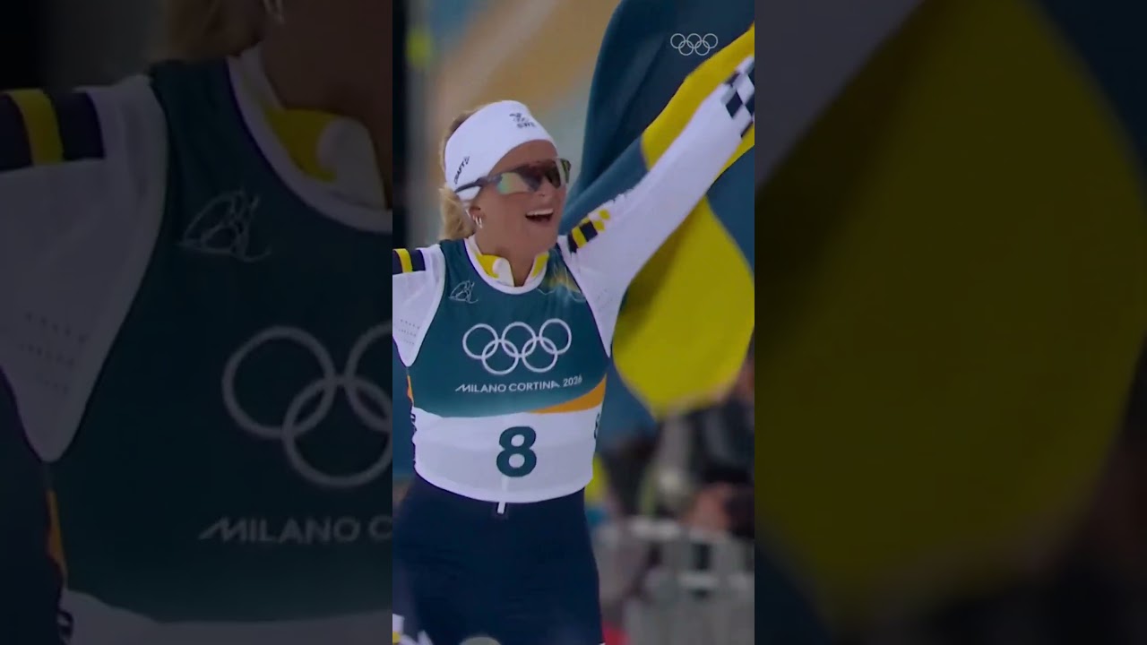 Frida Karlsson wins gold for Team Sweden in the women's #CrossCountrySkiing 10km + 10km skiathlon! 🥇