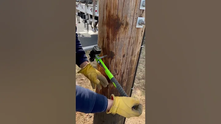 MADI Tools Lineman Hammer