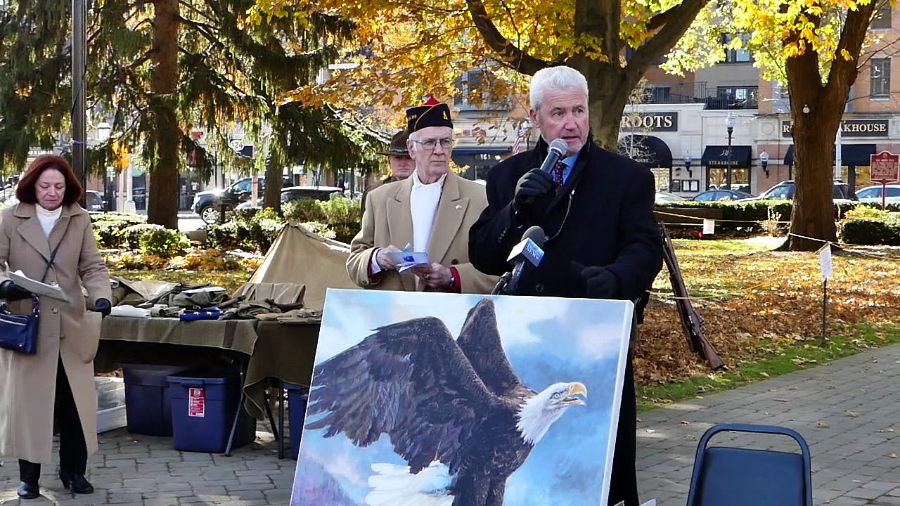 Mayor Dougherty thanks Veterans