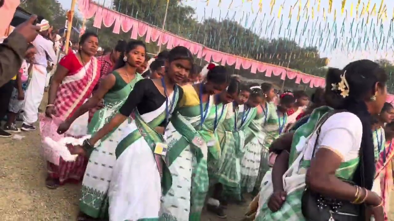 आदिवासी जोमसुहिम प्रोगार्म सोनुआ असंतालिया उपरूम जुमार 2025🥰🥰🥰