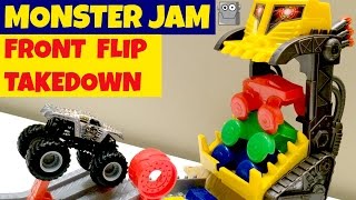 MONSTER JAM Front Flip Takedown Max-D Crushstation Monster Mutt Dalmatian Hot Wheels