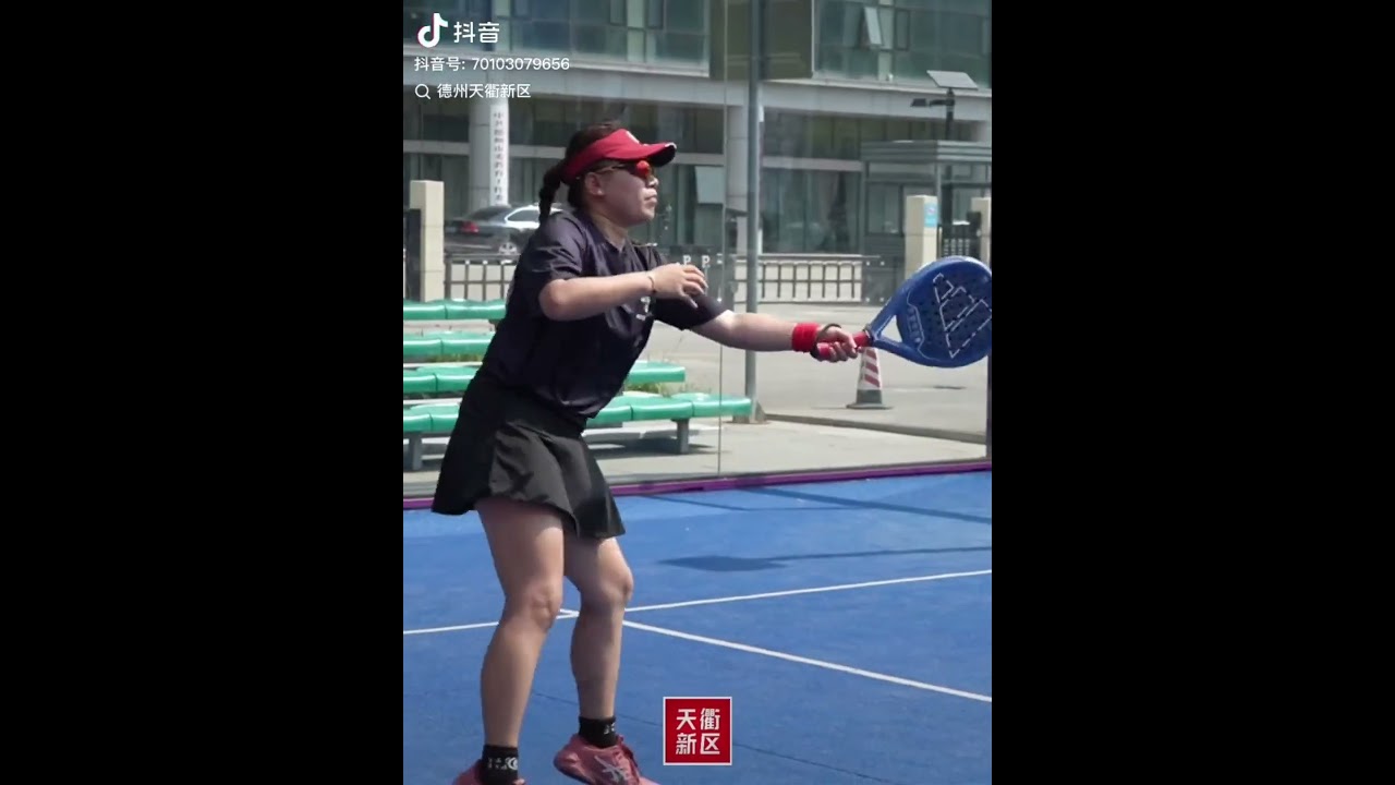 First Pink Color Padel Club Open in China