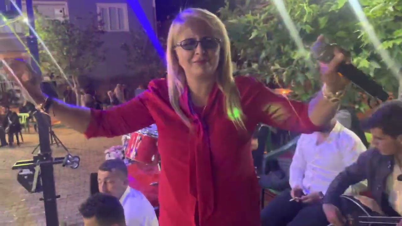 HEY MAŞALLAH İKBAL ABLA SESİ İLE ORTALIĞI YAKTI GEÇTİ