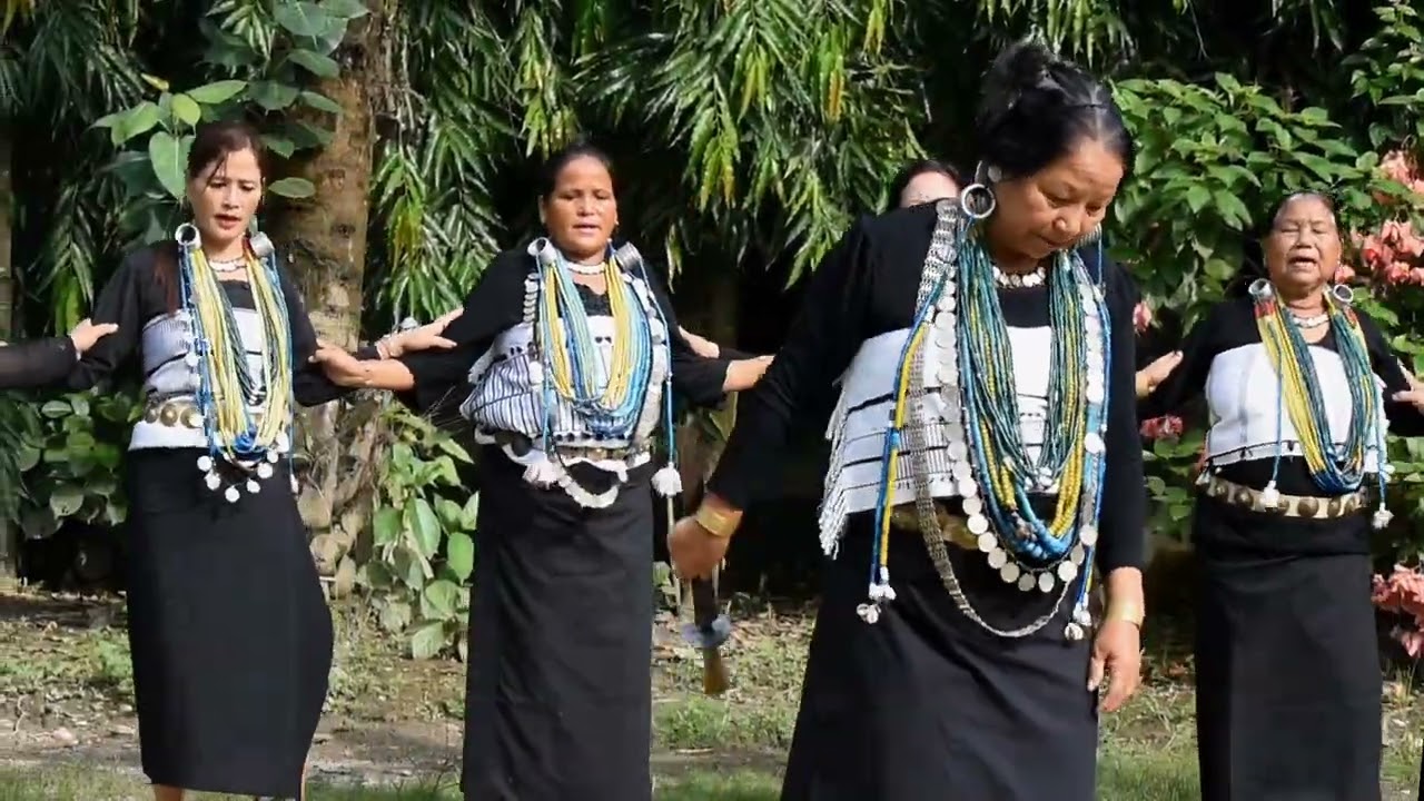 Mornyak Loyi Ete & party 4TH WINNER GALO FOLK SONG COMPETITION West Siang district Aalo