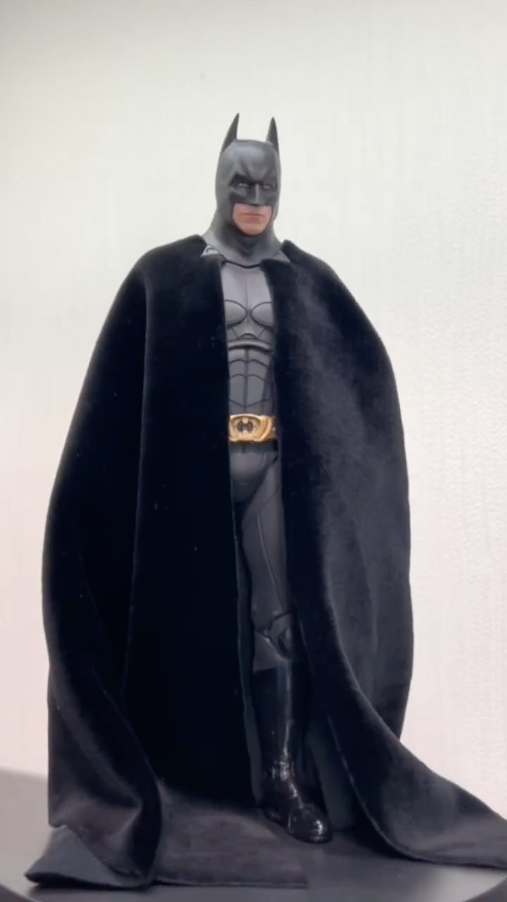 McFARLANETOYS DC Multiverse BATMAN BEGINS CUSTOM REPAINT - YouTube