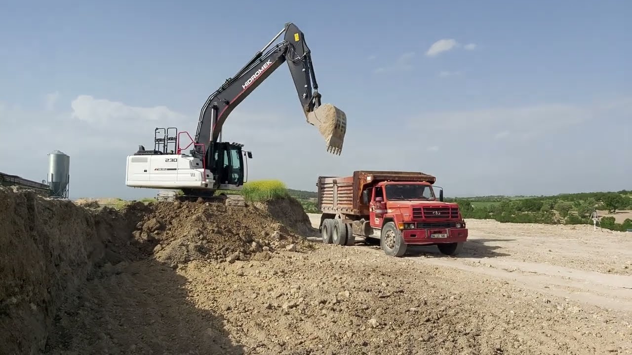 Efsaneler Çalışıyor Hidromek 230LC Ekskavatör ve Doç Kamyon