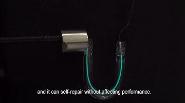 NUS researchers innovate robotic fibres with light-emitting, self-healing and magnetic properties