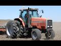MASSEY FERGUSON 8140 Tractor Planting Soybeans